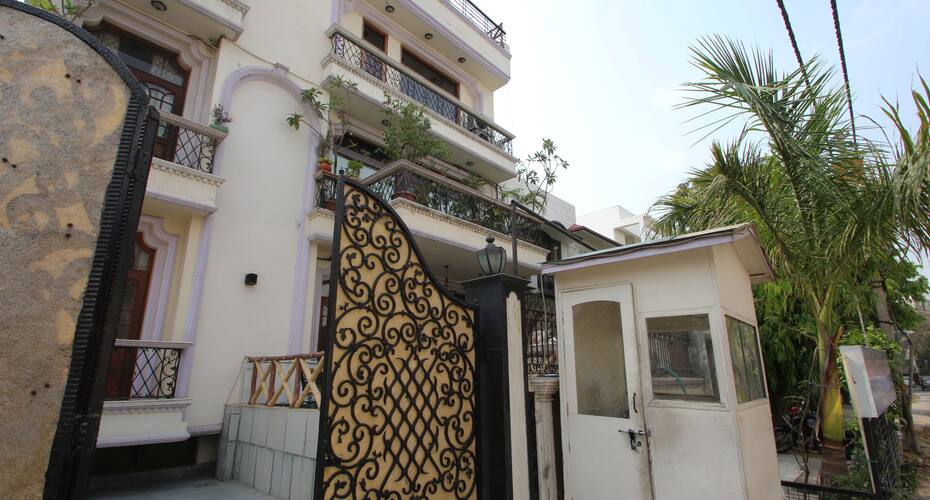 India Luxury Homes, New Delhi 3